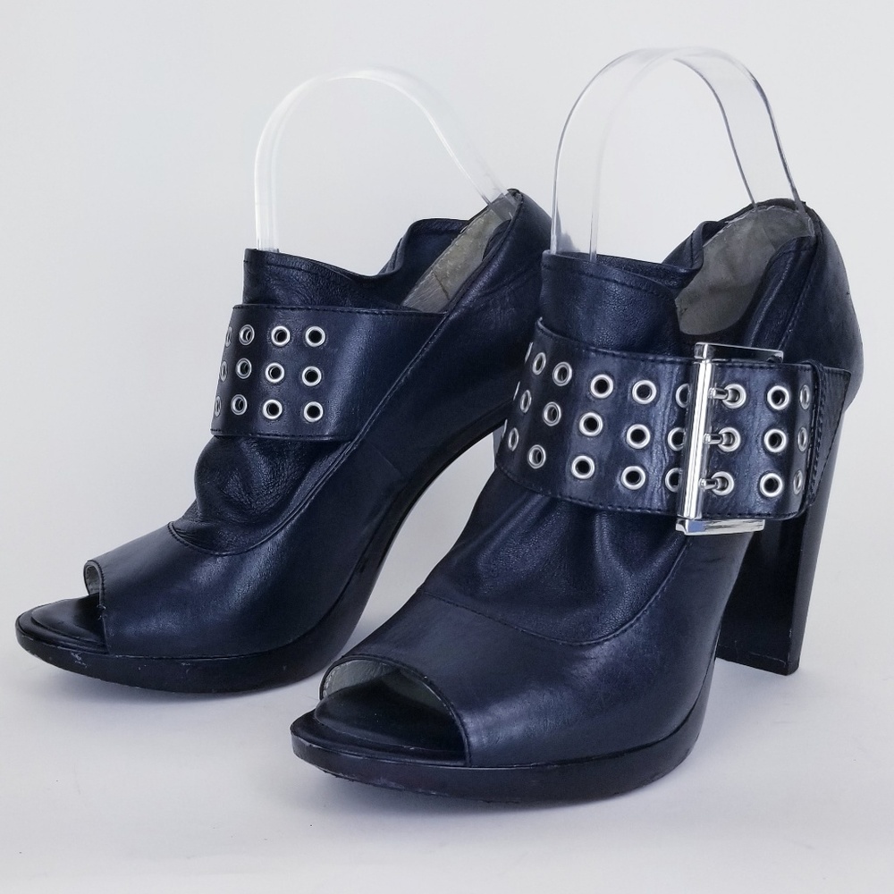 MICHAEL Michael Kors GORGEOUS 8m Heels READ!